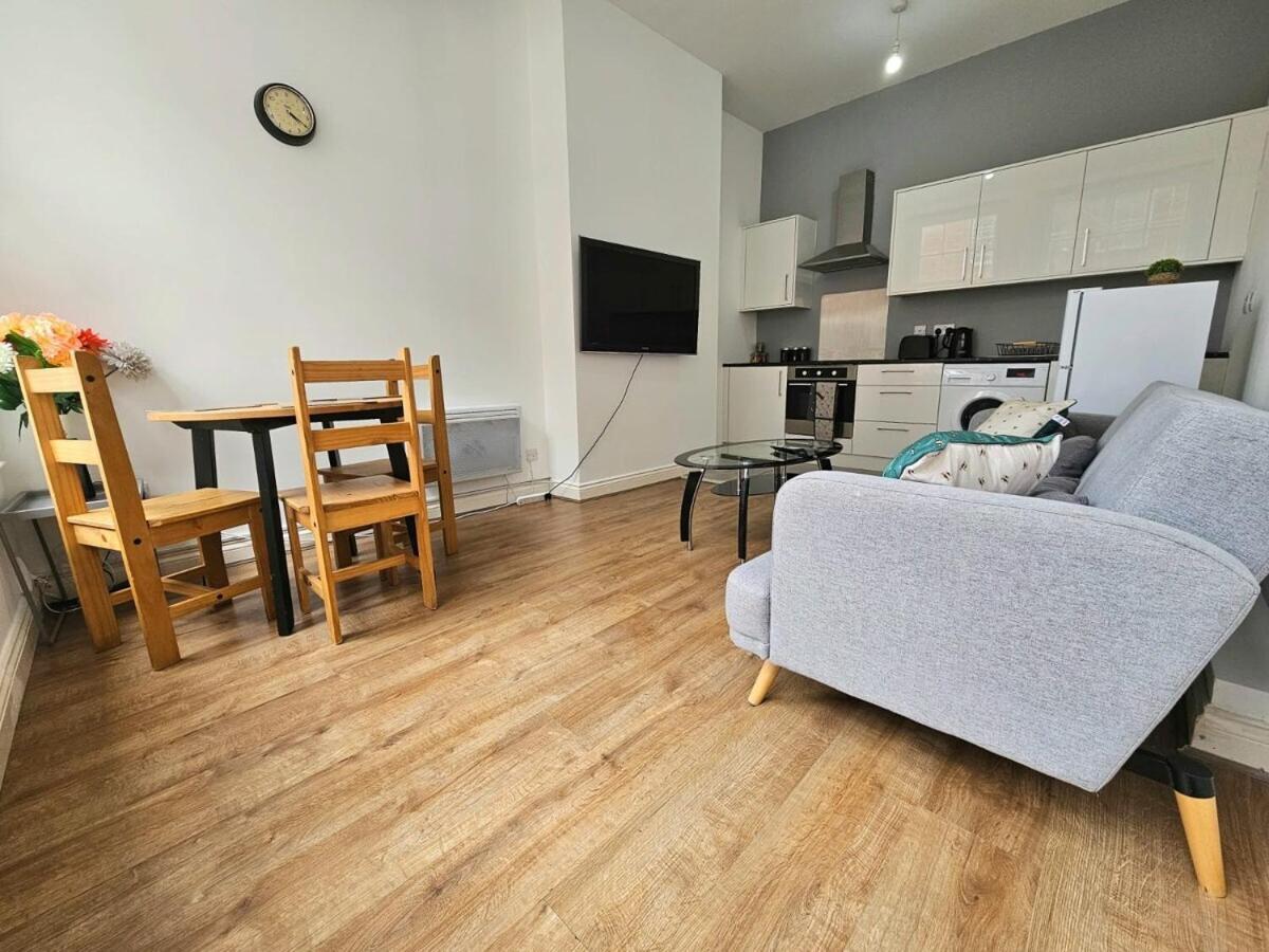 Bee Accommodations Backways Leicester Eksteriør bilde
